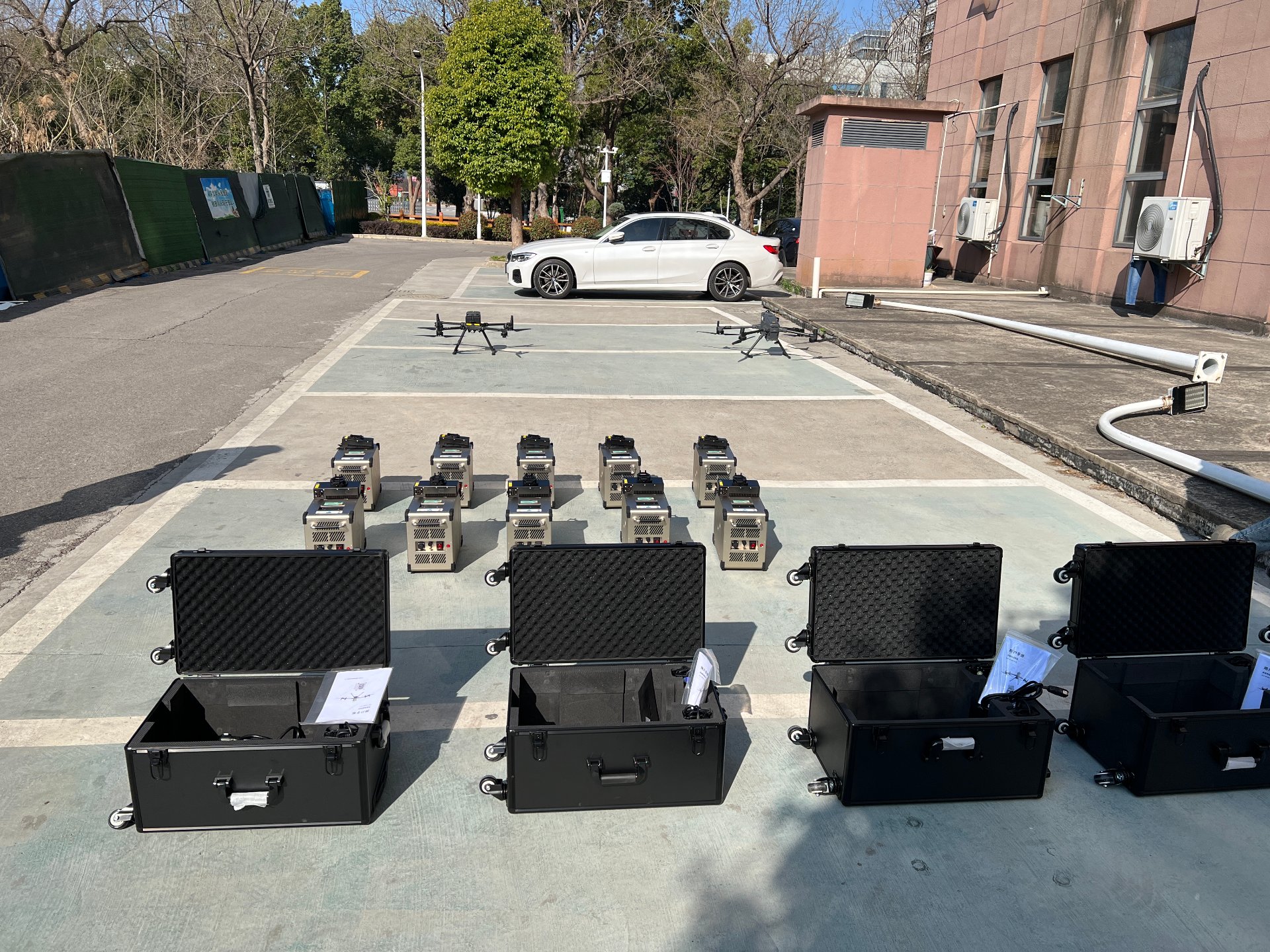 Pre-shipment field inspection of tethered power units and transport cases